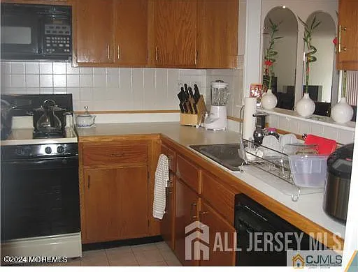 2 bed, 2.5 bath, $2,900 — Photo 2