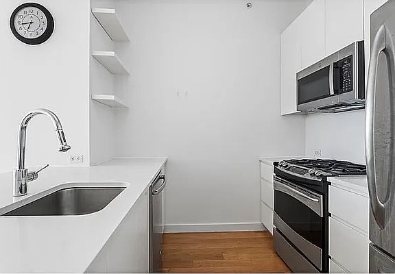 5th image of 189 Schermerhorn St APT 25D