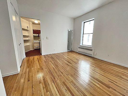 2nd image of 306 W 80th St APT 5