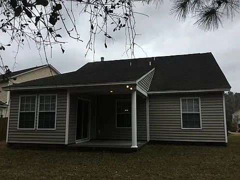 334 Aberdeen Cir — Photo 2