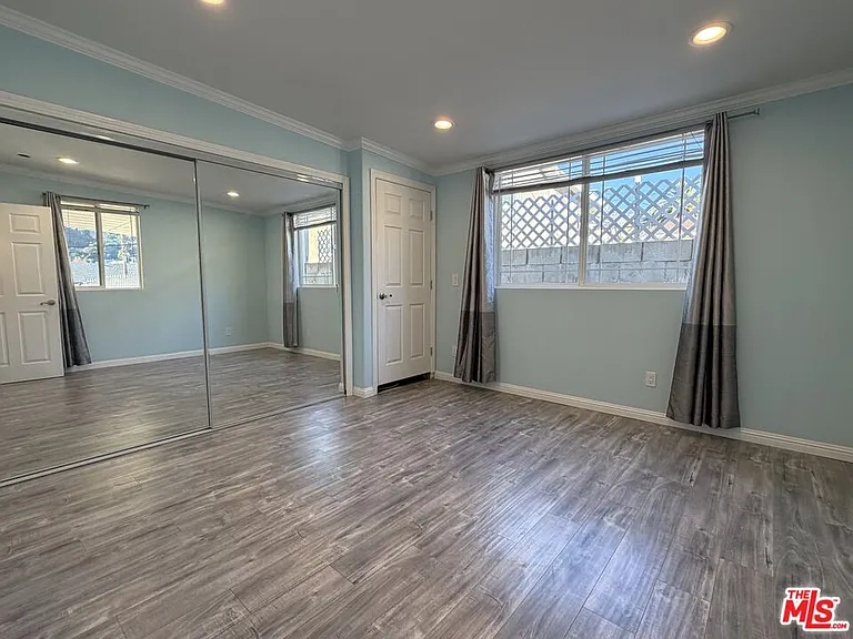 10006 Samoa Ave — Photo 23