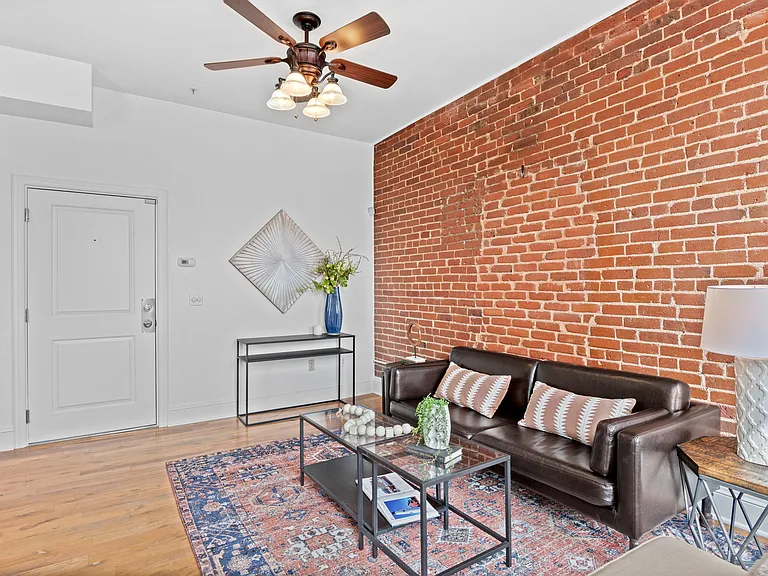 3211 N Zuni St #7 — Photo 16