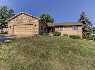 931 S Marlin Ct, Decatur, IL 62521