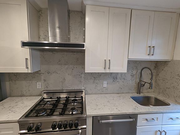 4th image of 65-56 79th St #2