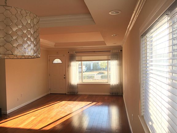 2nd image of 2493 Grandby Dr