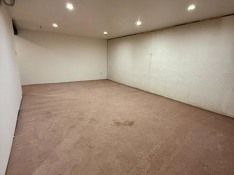 2605 Gramercy Way — Photo 42