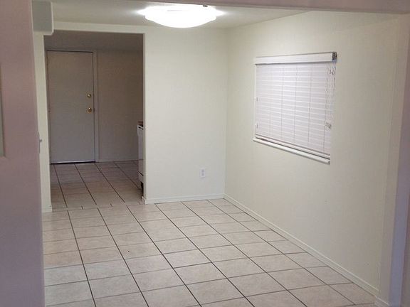 4th image of 1112 Potter Ave