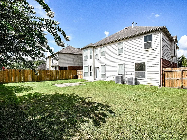 3015 Darby Brook Dr — Photo 19