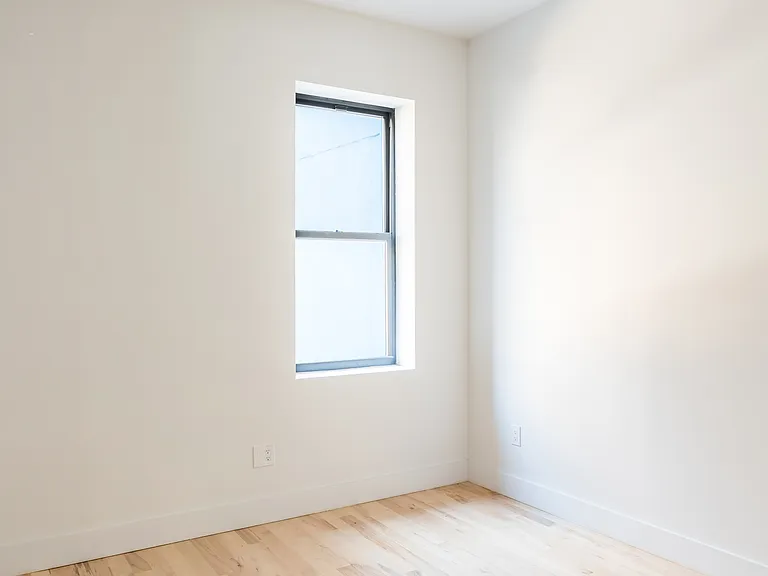 337 S 4th St #1 — Photo 3