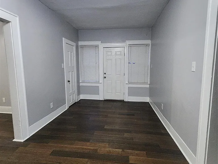 2504 Isabella St — Photo 7