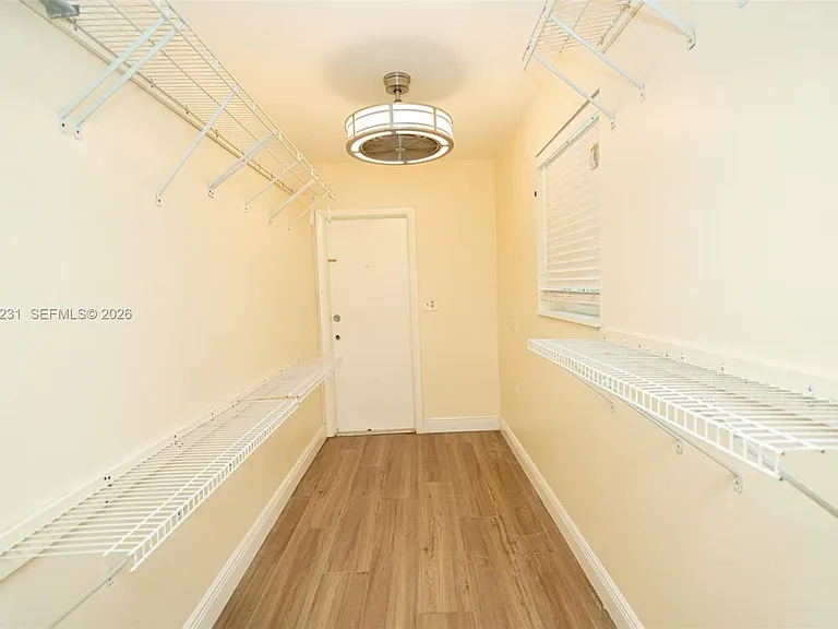 5613 Pierce St #1 — Photo 29