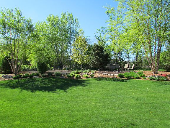 4th image of W6443 Rocky Mountain Dr