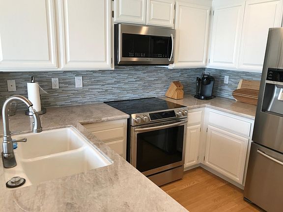 4th image of 424 Santa Monica Dr