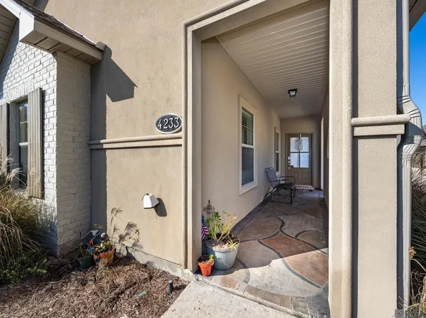 4233 Home Place Dr, Addis, LA 70710