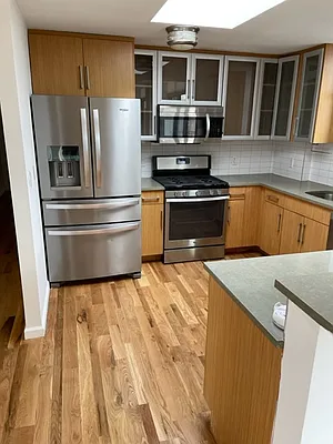 Rented by 3210 Riverdale Holdings LLC | media 26