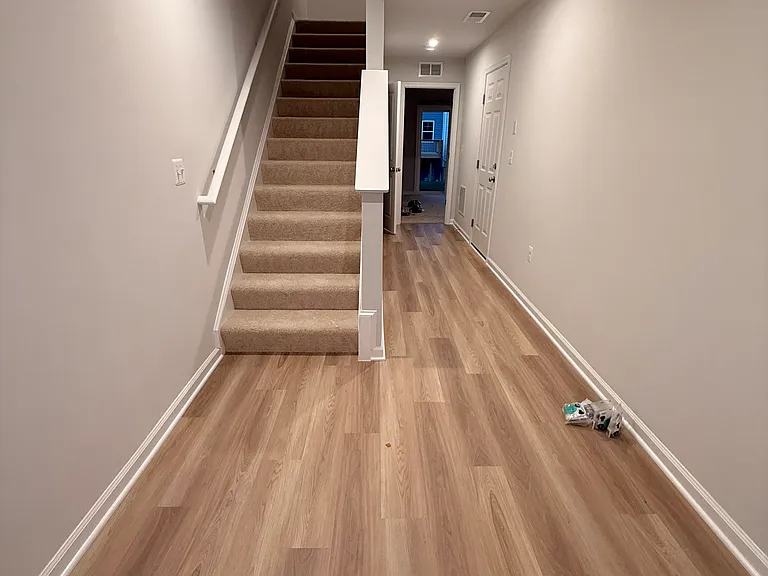 29 Laurin St — Photo 2