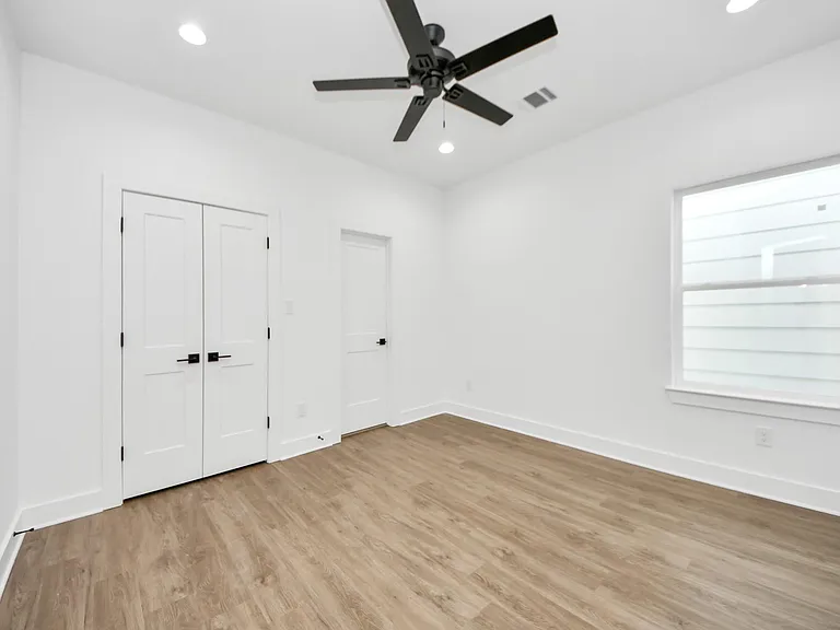 5029 Broom St #B — Photo 14