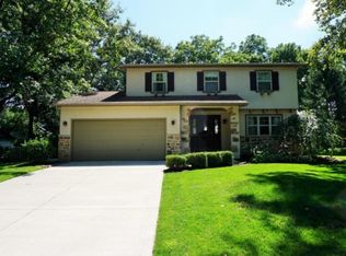 8256 Copperfield Dr, Columbus, OH 43235