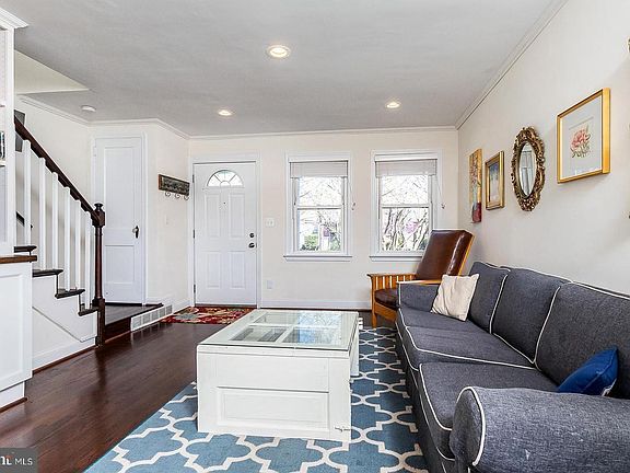 4th image of 505 E Nelson Ave