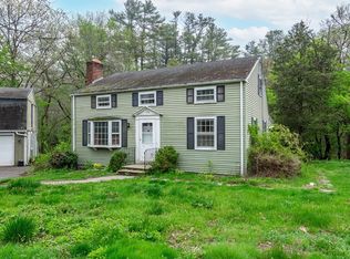 378 Linebrook Rd, Ipswich, MA 01938