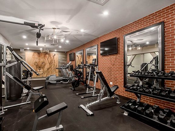 5th image of 3301 38th Ave APT 4Q