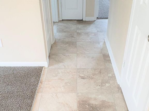 3rd image of 6131 Don Carlos Dr