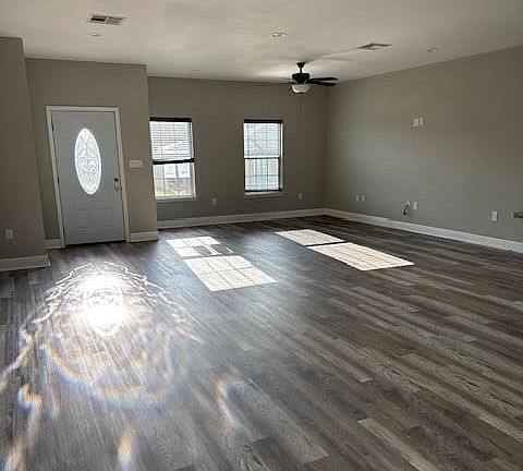 5th image of 3808 Dominique Dr