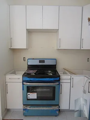 Rented by Skyline Group Real Estate | media 40