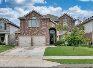 9428 Chuparosa Dr, Fort Worth, TX 76177