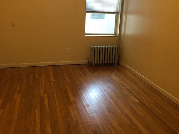 4th image of 4132 53rd St APT 1C