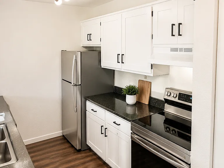 4100 E Mission Ln #C — Photo 5