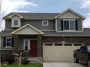 44 N New Castle Way, Aurora, CO 80018