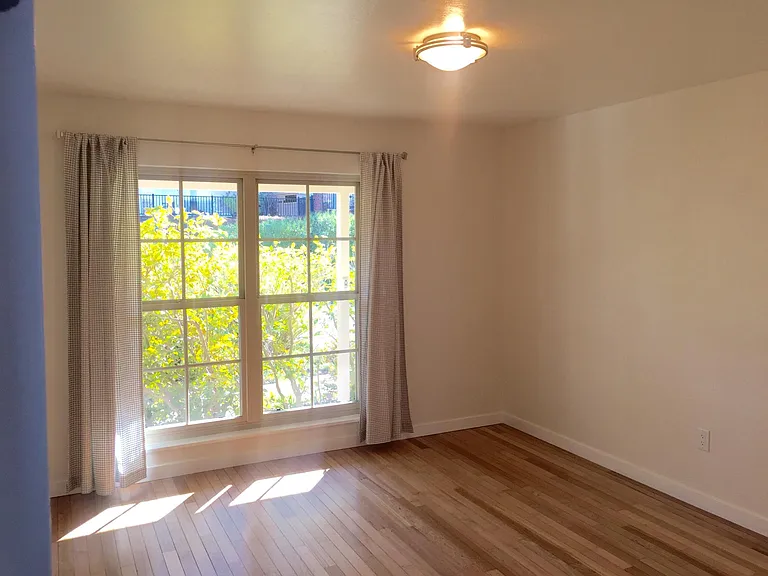 Formal Dining Room (Also great for TV / Family Room)