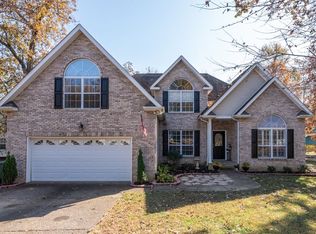 112 Willowleaf Ln, White House, TN 37188