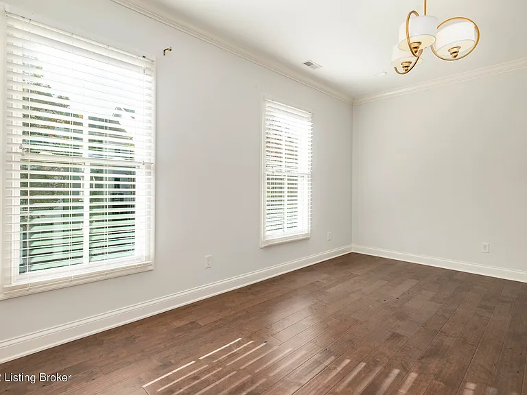 9409 Civic Way — Photo 17