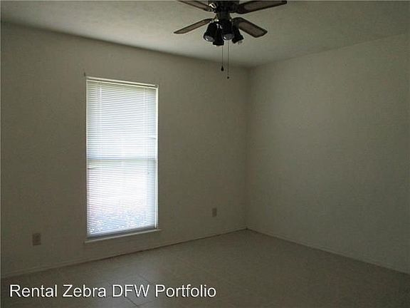 5th image of 3133 Woodlark Dr