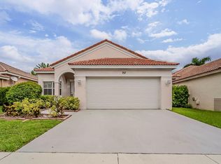 757 Tanglewood Cir, Fort Lauderdale, FL 33327