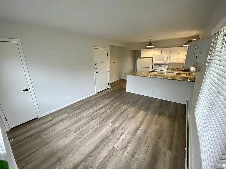 801 S Phillips Ave — Photo 10