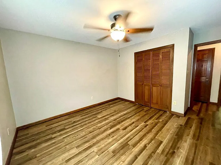 205 Browning Pl — Photo 18