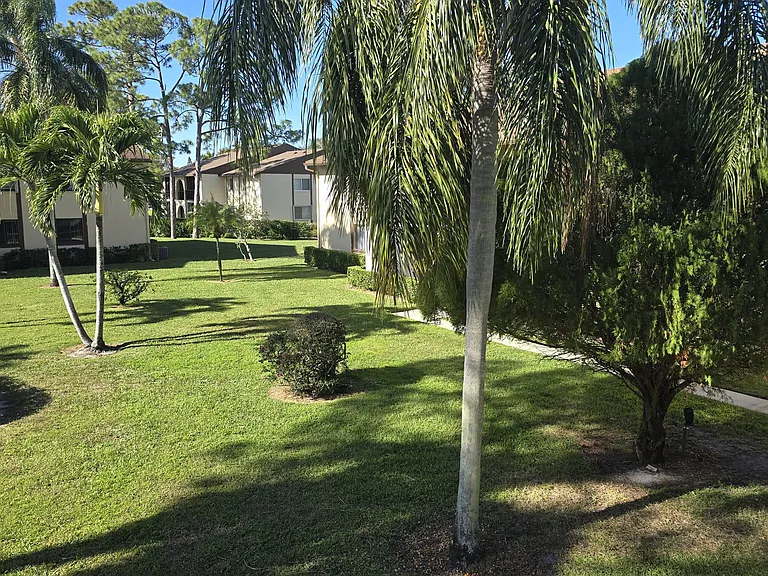 222 Pine Hov Cir #2B — Photo 13