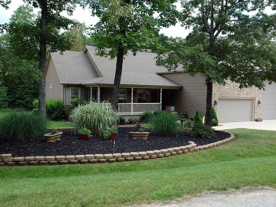 1st image of 16 Leaf Ln