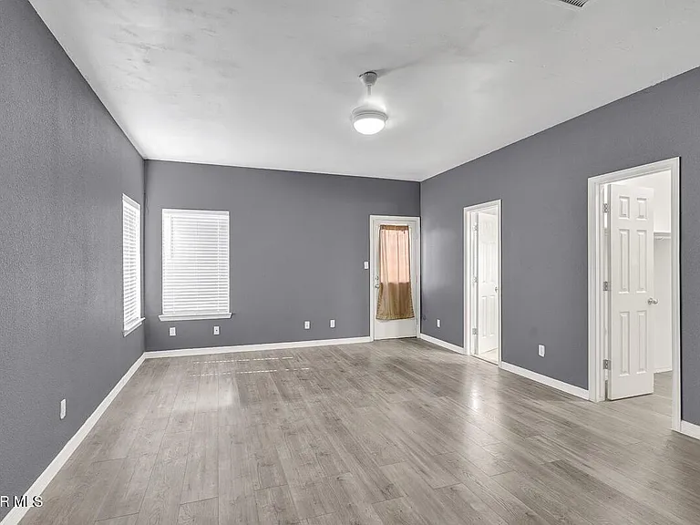 313 Peter Noyes Dr — Photo 10