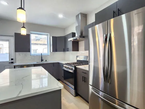 525 Morris St, Philadelphia, PA 19148