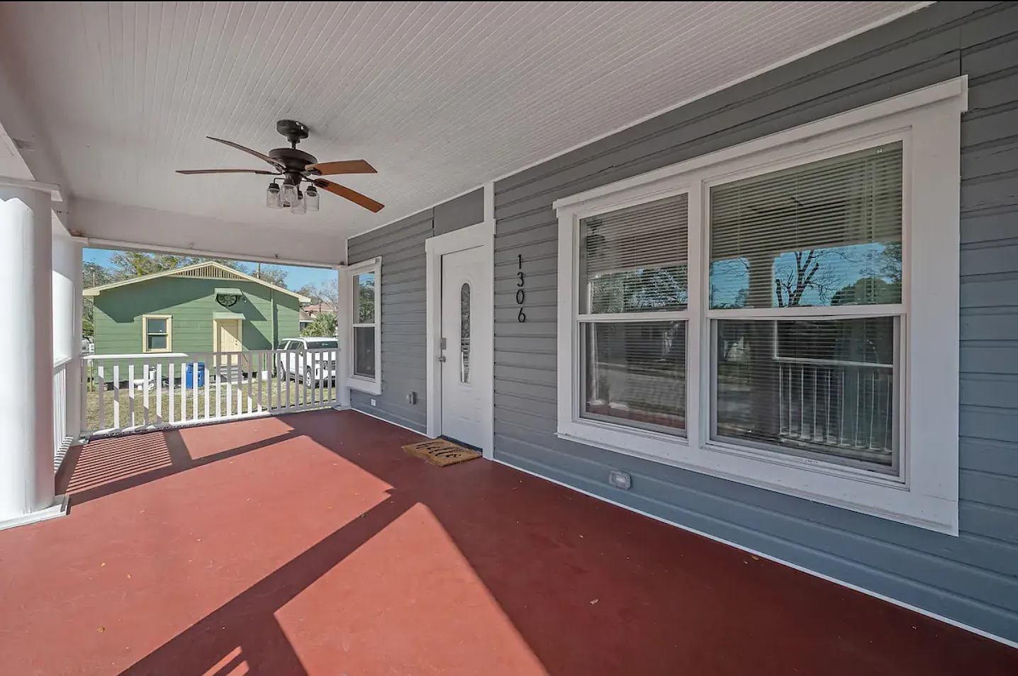 2 bed, 1200 sqft, $1,900 — Photo 3