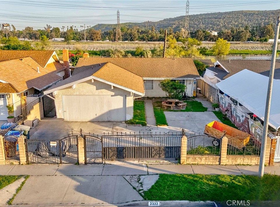 1st image of 2332 Silverbay Ave