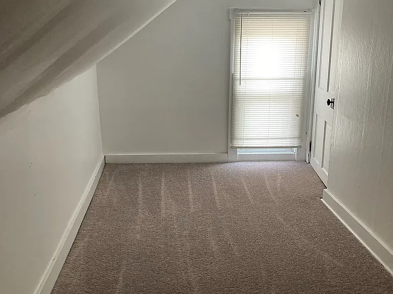 214 S Washington Ave — Photo 6