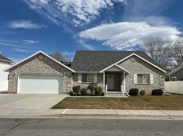 524 N Mitchell Dr