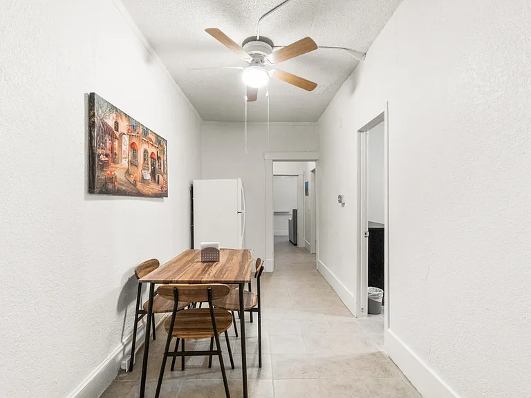 3522 Altura Ave #B — Photo 8