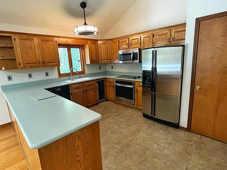 22480 Sparrow Ct — Photo 10
