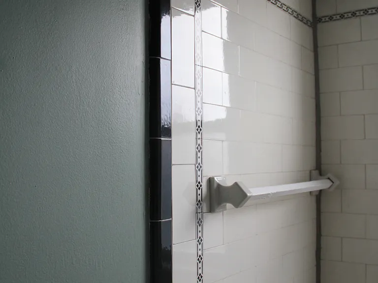 810 Rebecca Ave #5 — Photo 5